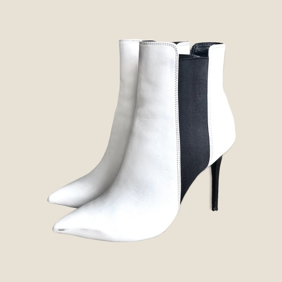 Tony Bianco Black White Leather Stiletto Heeled Casual/Formal Chic Ankle Booties - Picture 9 of 16